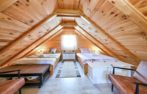 3 habitaciones, cuna de viaje, wifi gratis y ropa de cama 