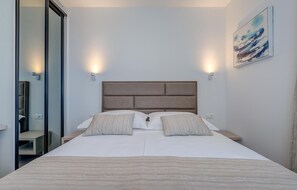 6 Schlafzimmer, Bügeleisen/Bügelbrett, Reisekinderbett, kostenloses WLAN