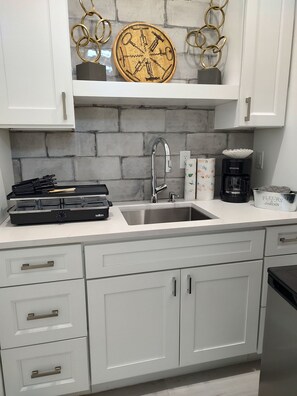 Fridge, microwave, oven, coffee/tea maker - Shore to Please! Laguna Beach, Fl. Pet friendly! Across the street to the beach (Panama City Beach)