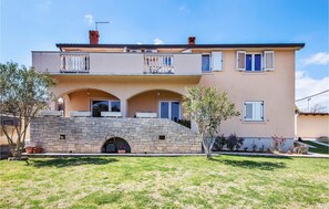 Exterior - Gorgeous apartment in Pula with WiFi (Pula)