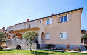 Exterior - Gorgeous apartment in Pula with WiFi (Pula)