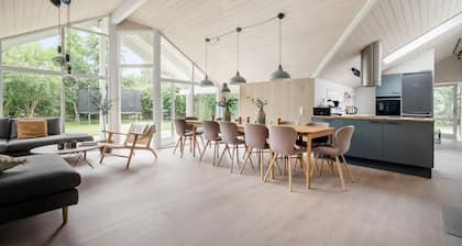 Awesome home in Væggerløse with sauna