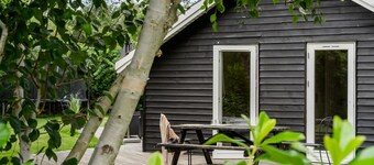 Awesome home in Væggerløse with sauna