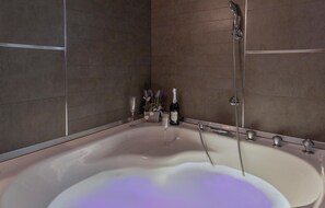 Bathtub, hair dryer