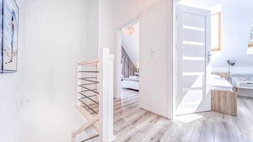 2 dormitorios, cuna de viaje, wifi gratis y ropa de cama