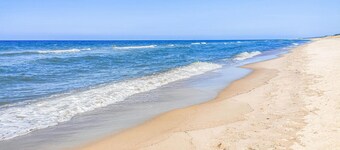 Stunning home in Mscice with kitchen