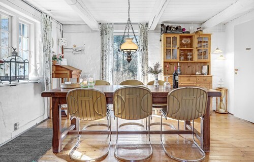 Amazing home in Rønne with kitchen