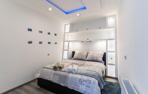 1 bedroom, free WiFi, bed sheets