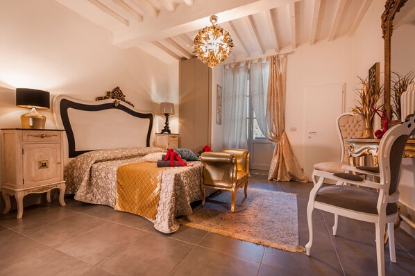 1 bedroom, iron/ironing board, travel cot, free WiFi