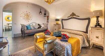 GOLD AREZZO CENTER APARTMENT