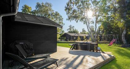 Cozy home in Grenaa with kitchen