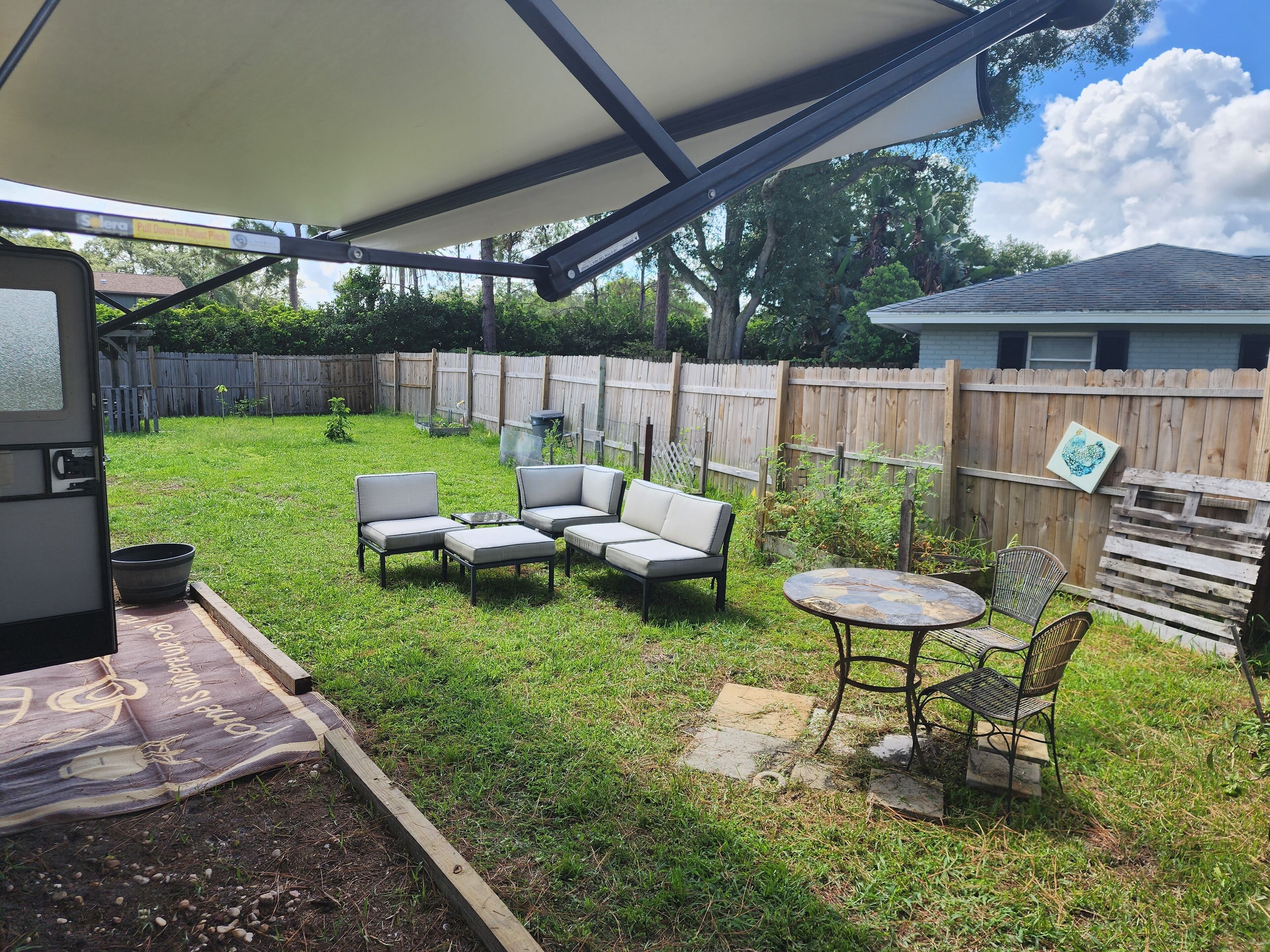 Close to Gulf beaches, Golf Courses, Tampa, Dunedin. Clearwater, and Tarpon.