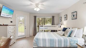 3 bedrooms, iron/ironing board, travel crib, free WiFi