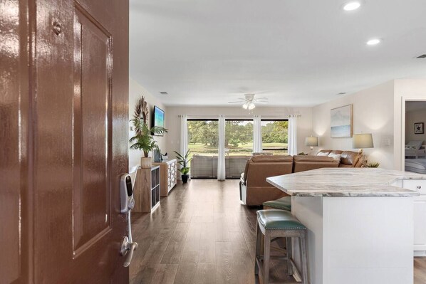 Interior - Walk to Beach, Heated Pool, Free Resort Amenities! (Miramar Beach)