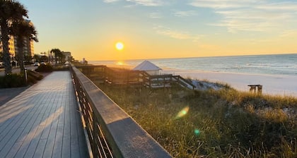 Walk to Beach | Heated Pool | Free Resort Amenities 🌴🏖️