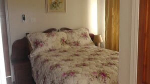 Grand House | 3 bedrooms, iron/ironing board, WiFi (free) - Harbor View (Bridgetown)