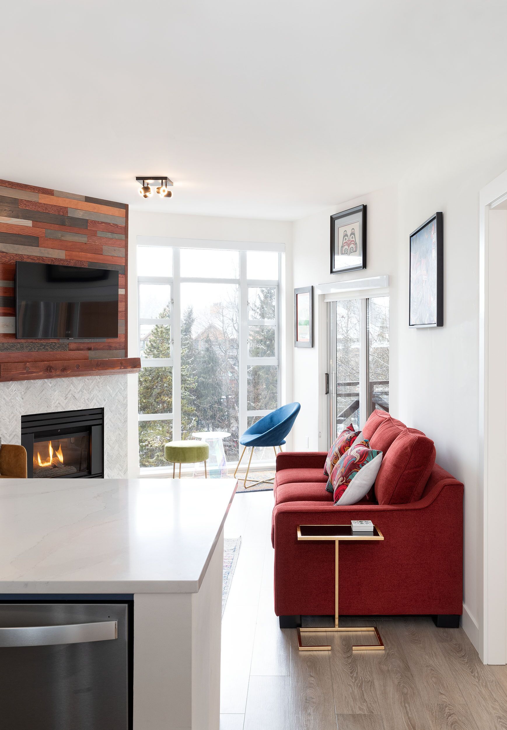 Unique 2 bed 2 bath condo in Marketplace Lodge