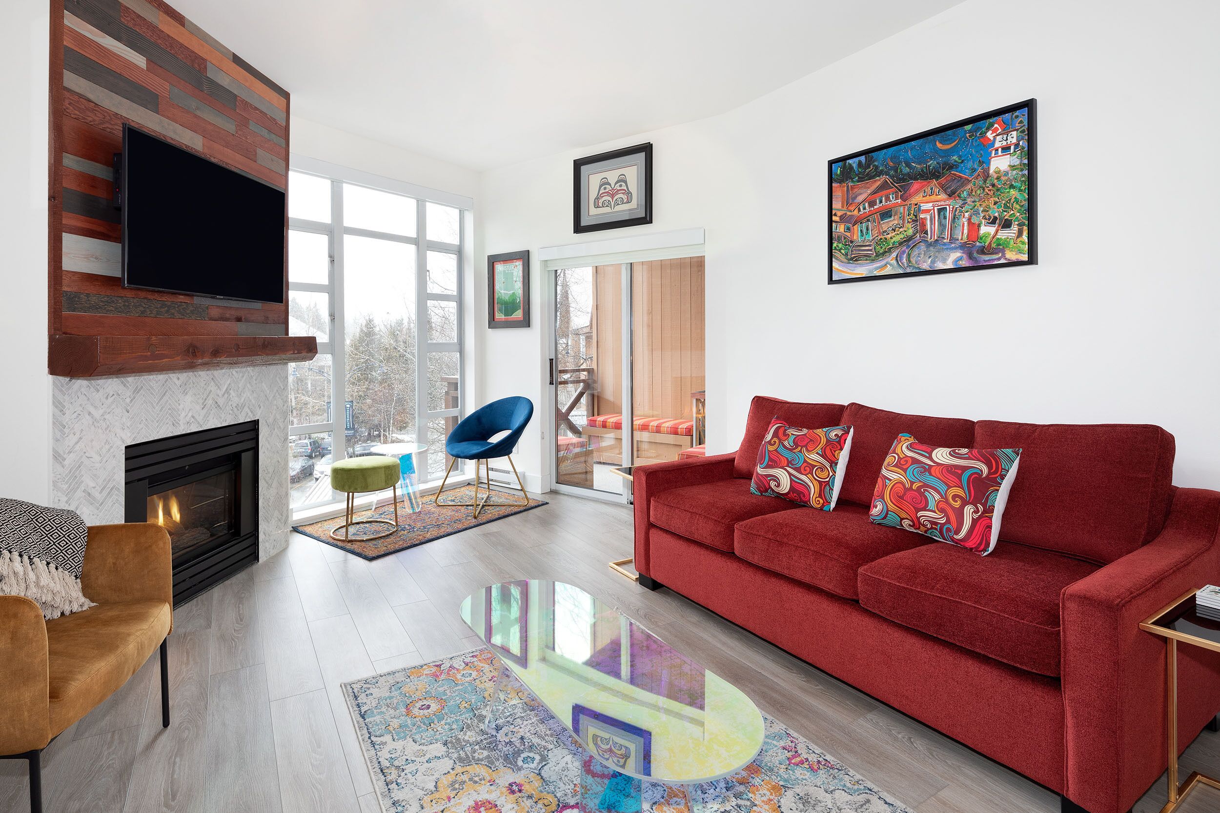 Unique 2 bed 2 bath condo in Marketplace Lodge