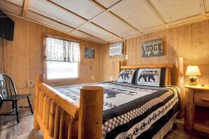 1 bedroom, free WiFi, bed sheets - 1BR Cabin in Gatlinburg close to Pigeon Forge (Gatlinburg)