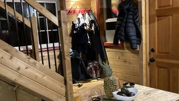 Ofen, Espressomaschine, Wasserkocher mit Kaffee-/Teezubehör, Toaster