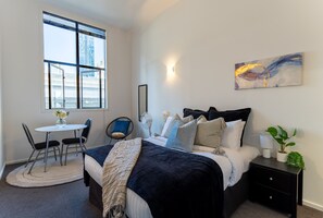 Apartment | 1 bedroom, iron/ironing board, free WiFi, bed sheets - Bright CBD Studio -Near SkyTower-WiFi (Auckland)