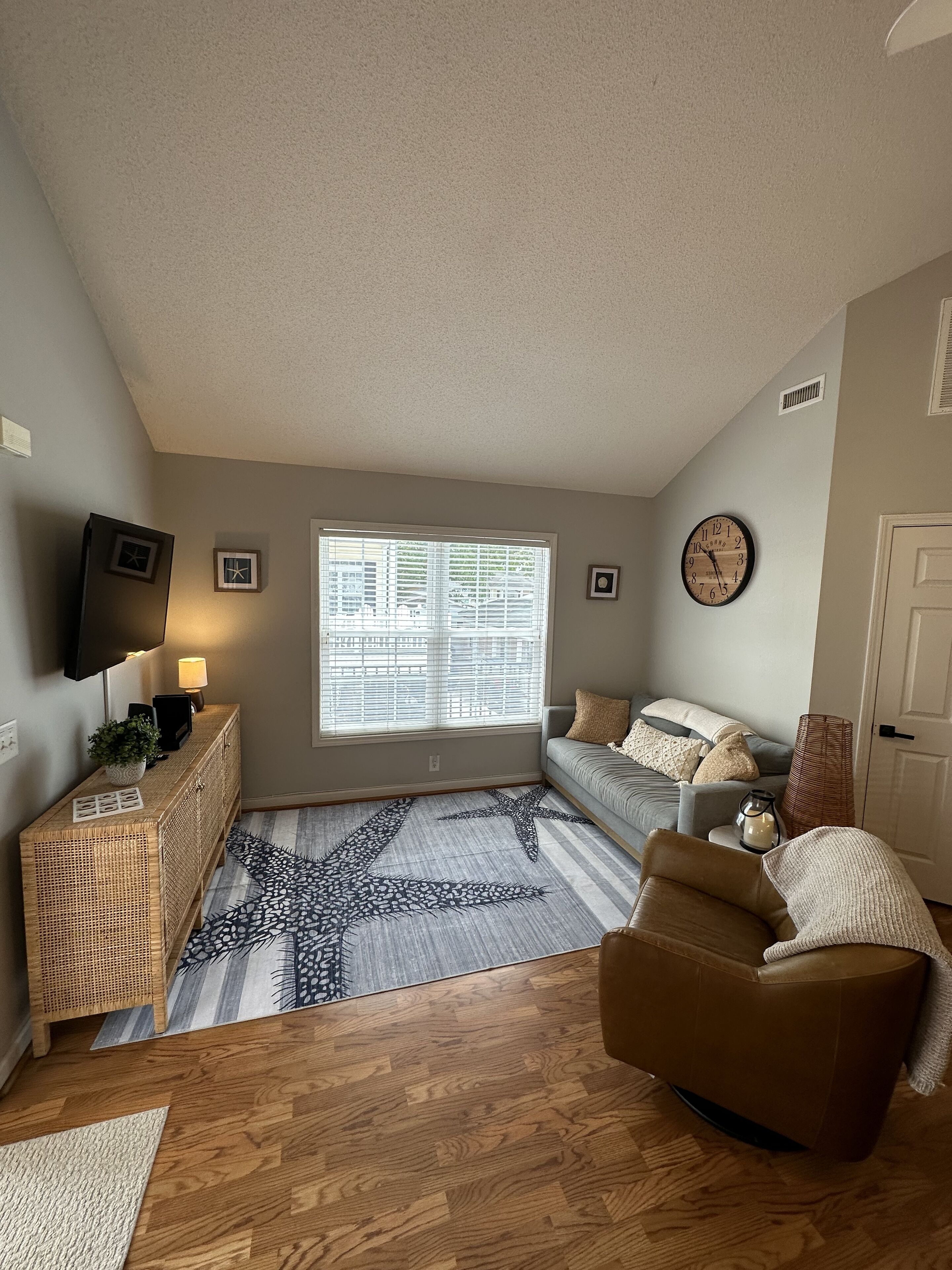 Ocean Lakes 2BR/2BA Beach House with Complementary Golf Cart