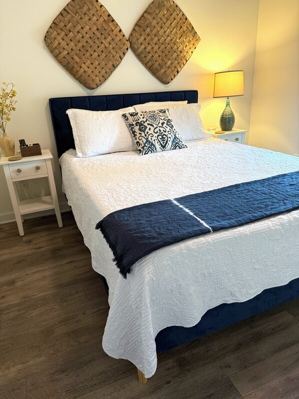 3 bedrooms, desk, iron/ironing board, travel cot