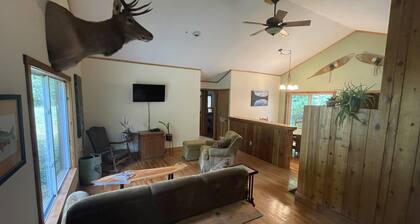 Quiet place to land near Lake Michigan, Crystal Lake, Trails, Fishing, and more!