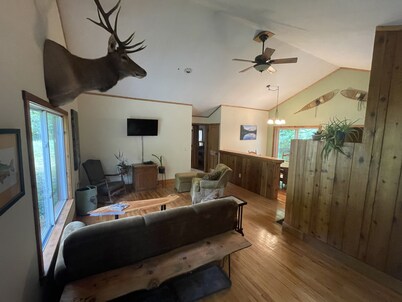 Quiet place to land near Lake Michigan, Crystal Lake, Trails, Fishing, and more!