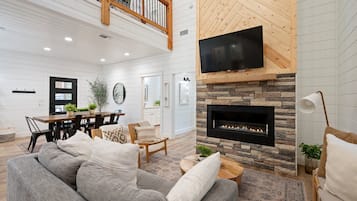 Smart TV, fireplace, books