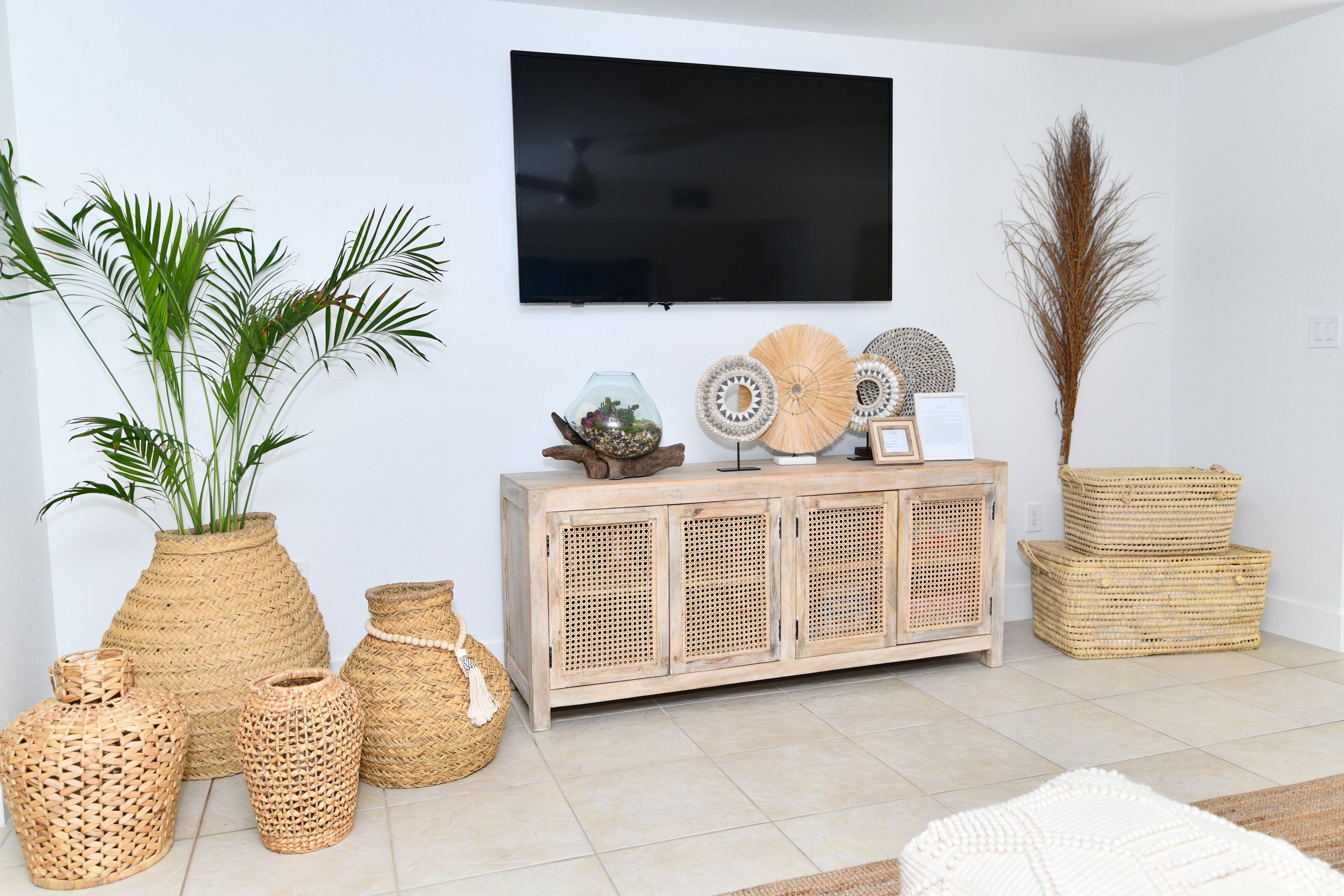 Brand New Listing!  Beautiful - Upscale newly remodeled Modern Tropical Oasis!