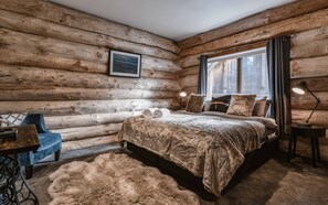 2 bedrooms, iron/ironing board, travel cot, free WiFi - Cuan Den Log Cabin - Book Now for a Unique High Country Summer Getaway! (Sawmill Settlement)