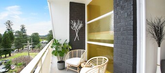 Avalon Beachside Apartment | Pool | Beach Access
