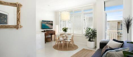 Smart TV, books, video library, stereo