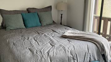 2 chambres, fer et planche Ă repasser, Wi-Fi gratuit, draps fournis