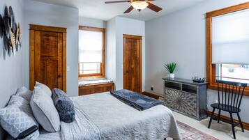 3 bedrooms, iron/ironing board, free WiFi, bed sheets