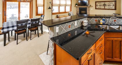 Dog-Friendly! Home Away from Home
