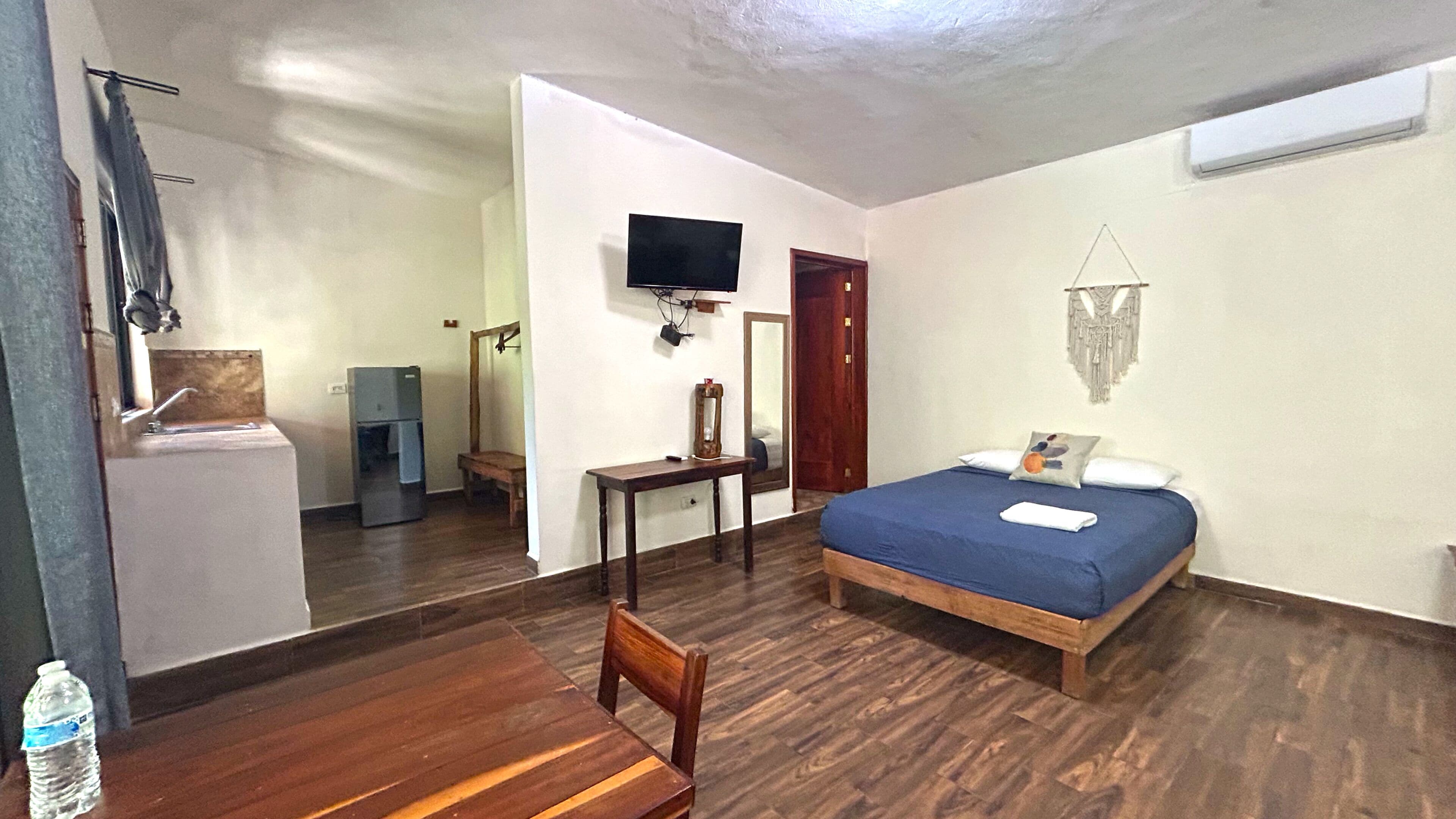 Quarto quádruplo exclusivo | Edredons de pluma, frigobar, Wi-Fi de cortesia, roupa de cama