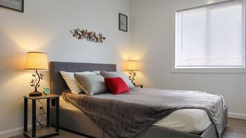 4 bedrooms, iron/ironing board, free WiFi