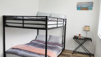 4 habitaciones, tabla de planchar con plancha y wifi gratis