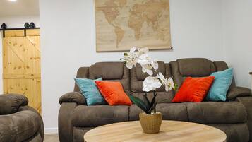 Smart TV, fireplace, Netflix, foosball