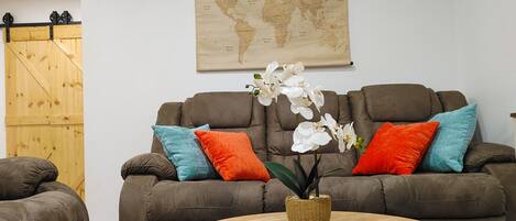 Smart TV, fireplace, Netflix, foosball