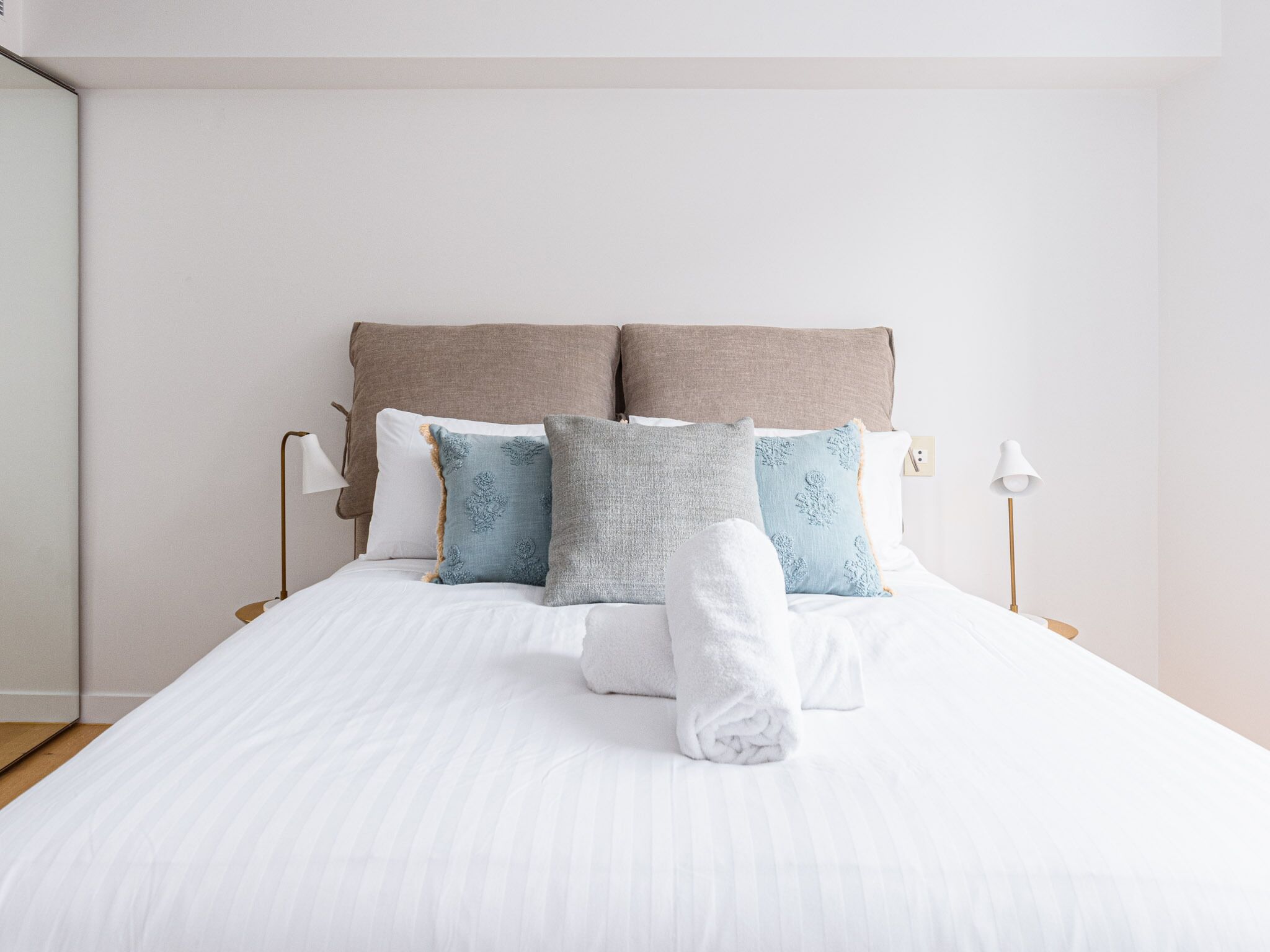 Coastal Living on Bondi Beach — image 10