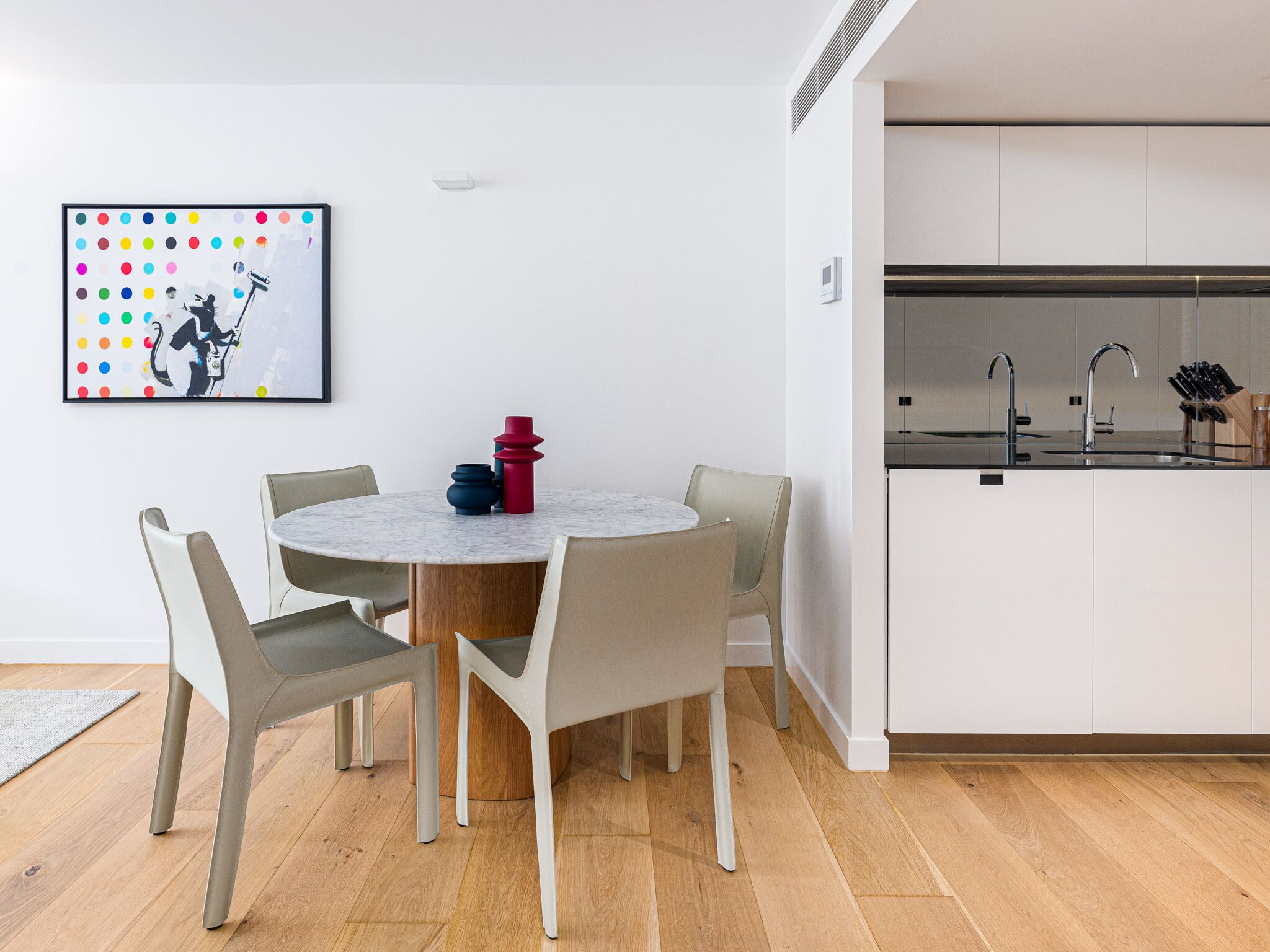 Coastal Living on Bondi Beach — image 6