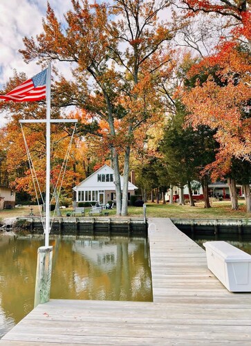 Annapolis Charm Waterfront Private Fishing Dock Pier Near Beach & Naval Academy
