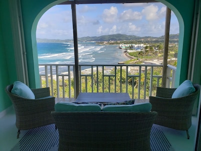 Relaxing Ocean View at Family-Friendly Condo with Pool