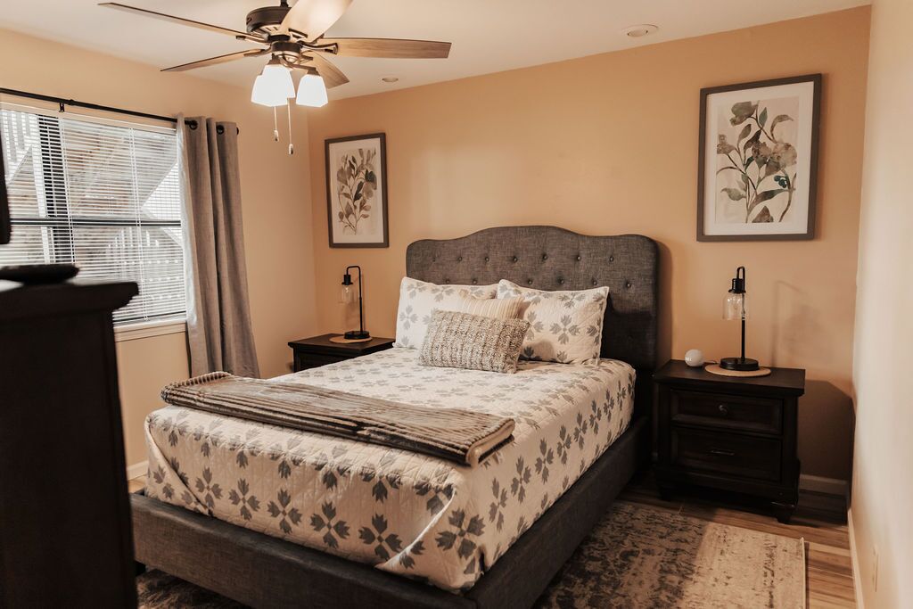 guest bedroom - queen