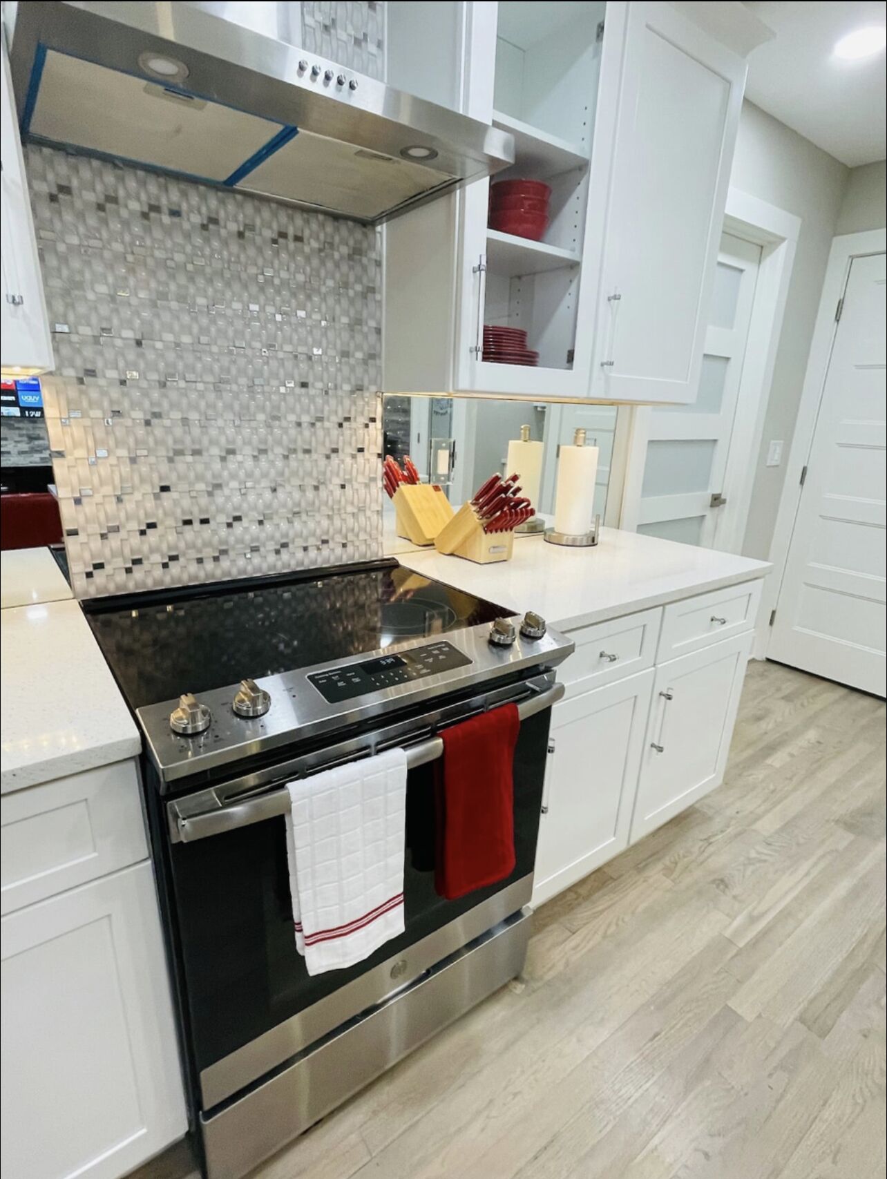 4 bedroom EastLake / Belvedere Park home