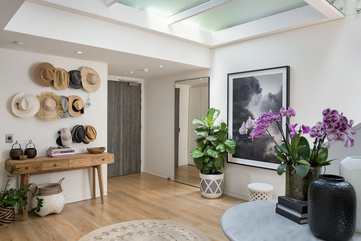 Great Bondi Penthouse with Amazing Views & Pool — image 4