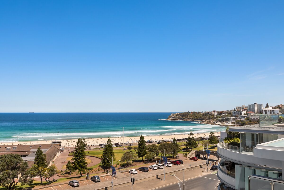 Great Bondi Penthouse with Amazing Views & Pool — image 6